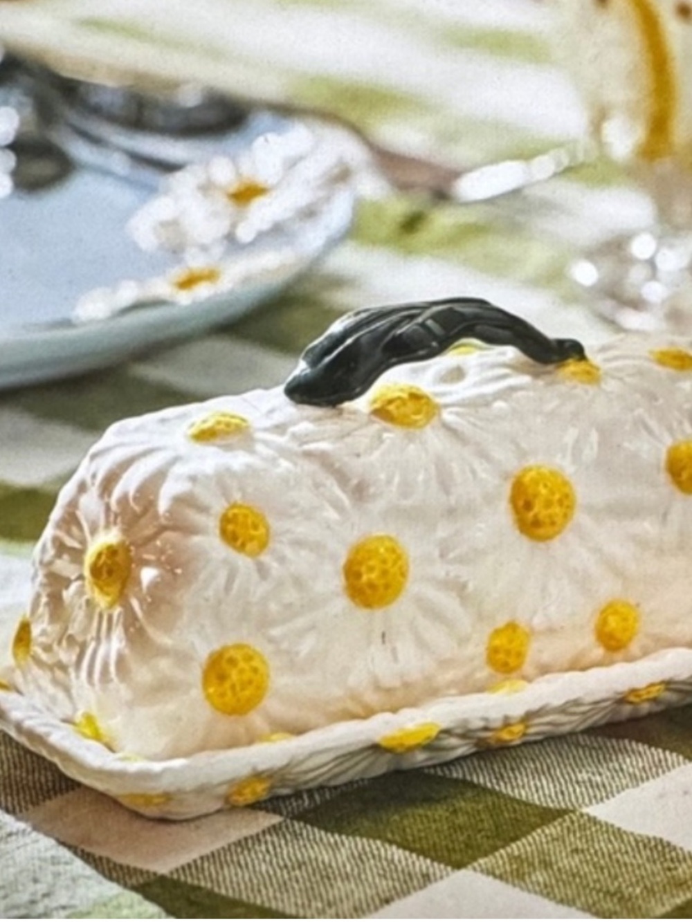 Anthropologie daisy butter dish